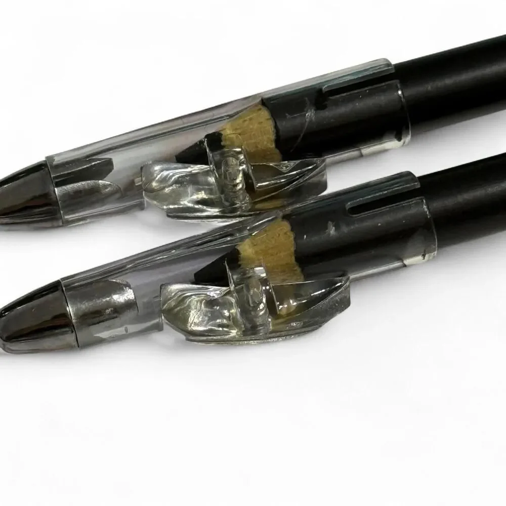Dear She Fit All Eyebrow + Eyeliner Pencil in black